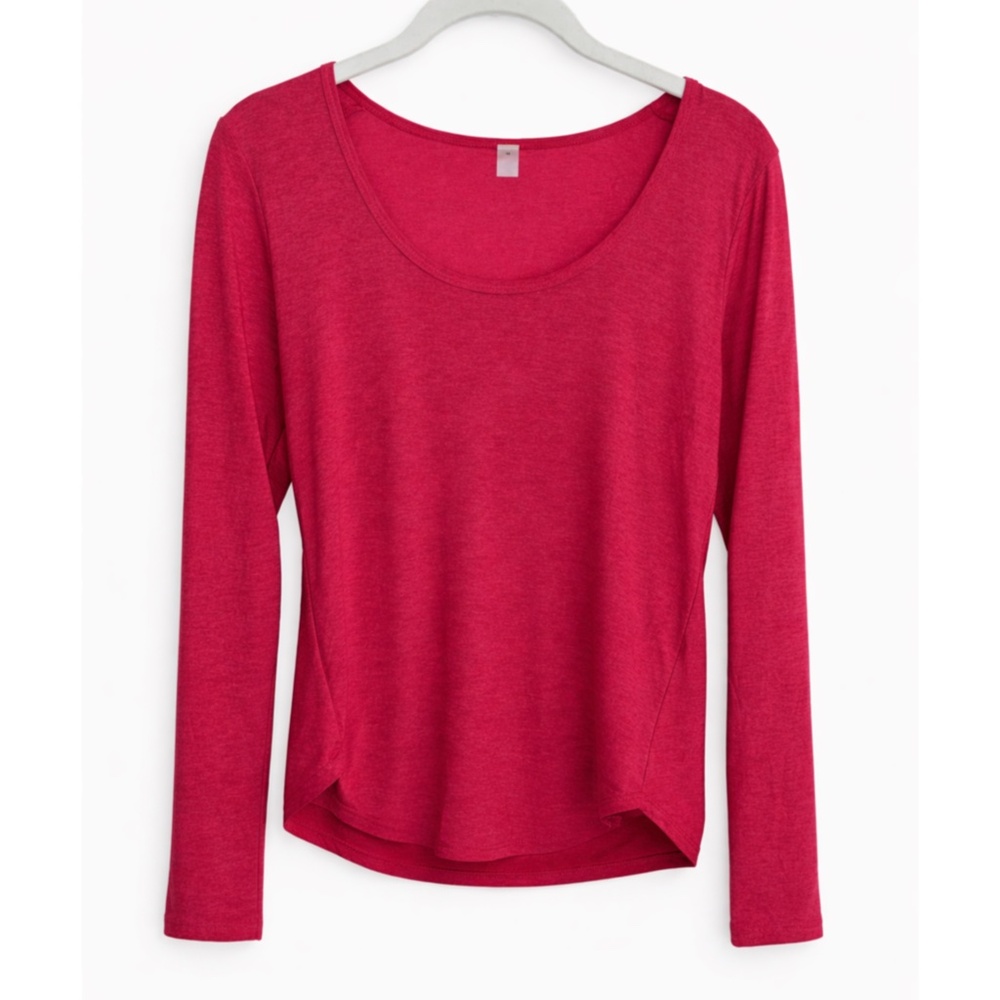 ✨ Beyond Yoga Long Sleeve Performance Top – NWT – Size M ✨